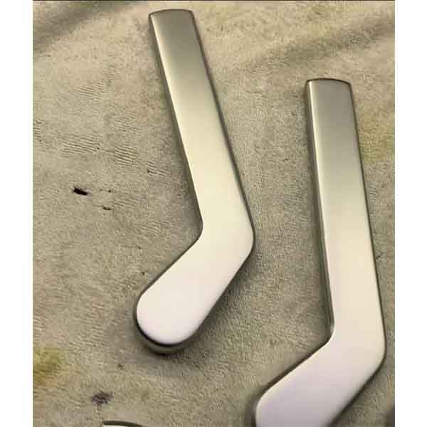Customized Zinc Alloy Metal Artwork Frames via Die-Casting Process (7)